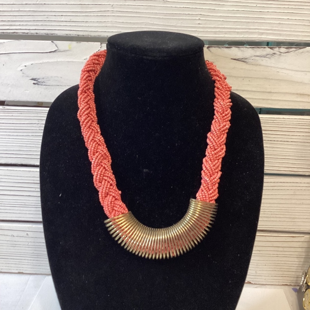 LEAF STATEMENT NECKLACE - Picture 11 of 11